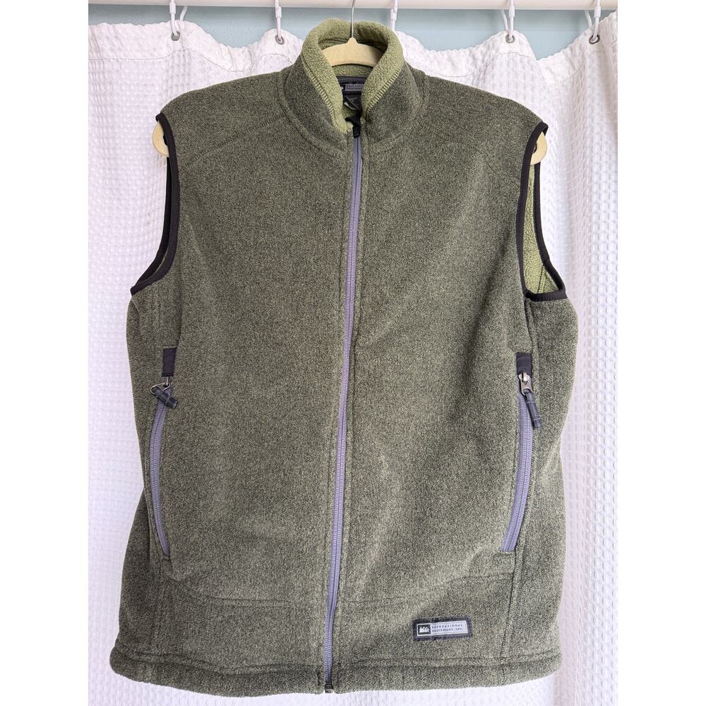 REI Polartec Fleece Vest Men’s M Olive Green Full Zip Outdoor Hiking Gorpcore
